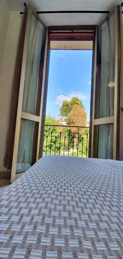 Hotel Mondial Milan Bagian luar foto